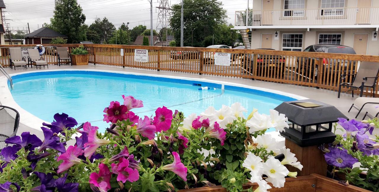 Falls Lodge By The Falls Niagara Falls Ngoại thất bức ảnh